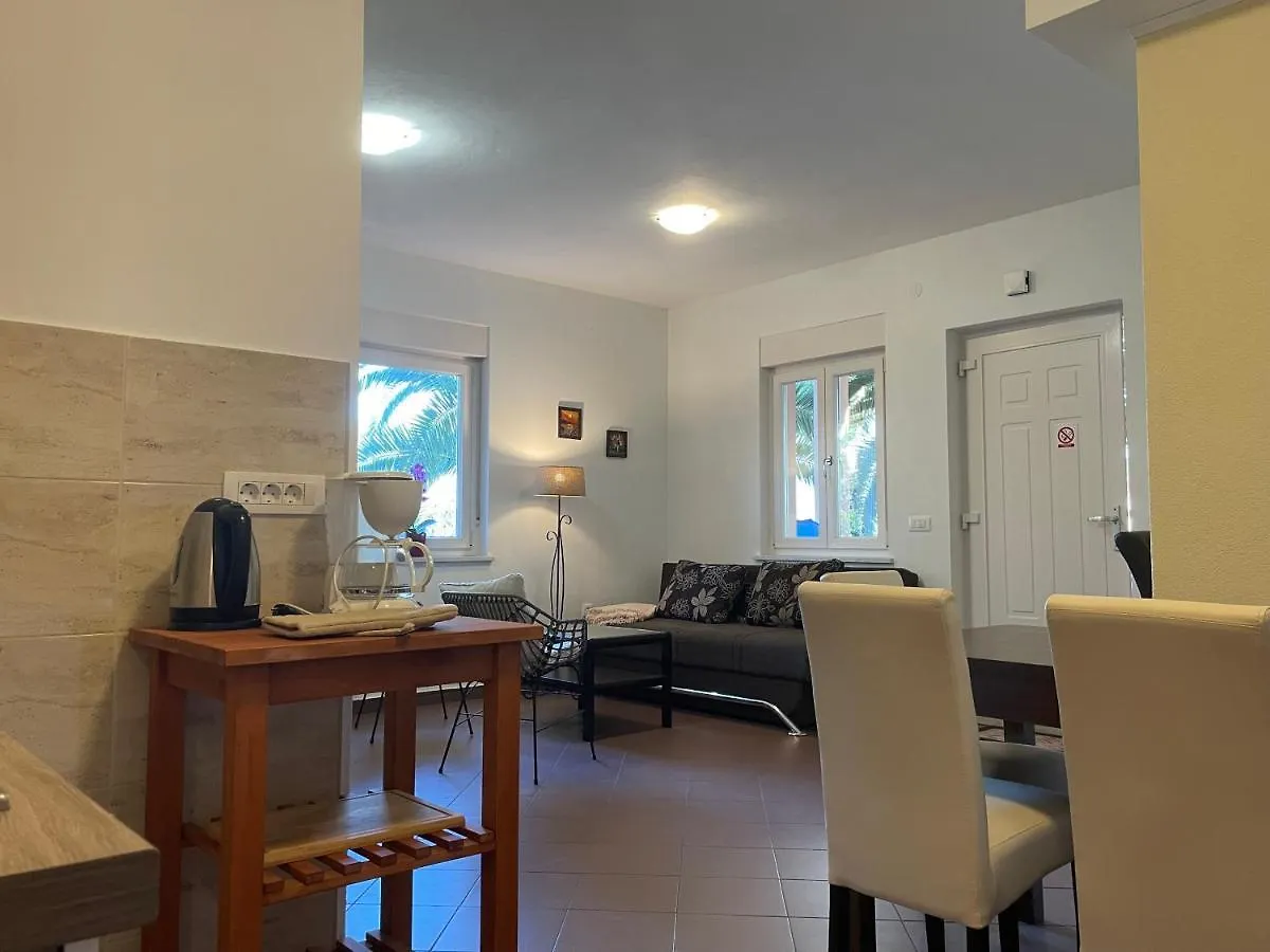 Grand Pool Apartments Ika-Opatija