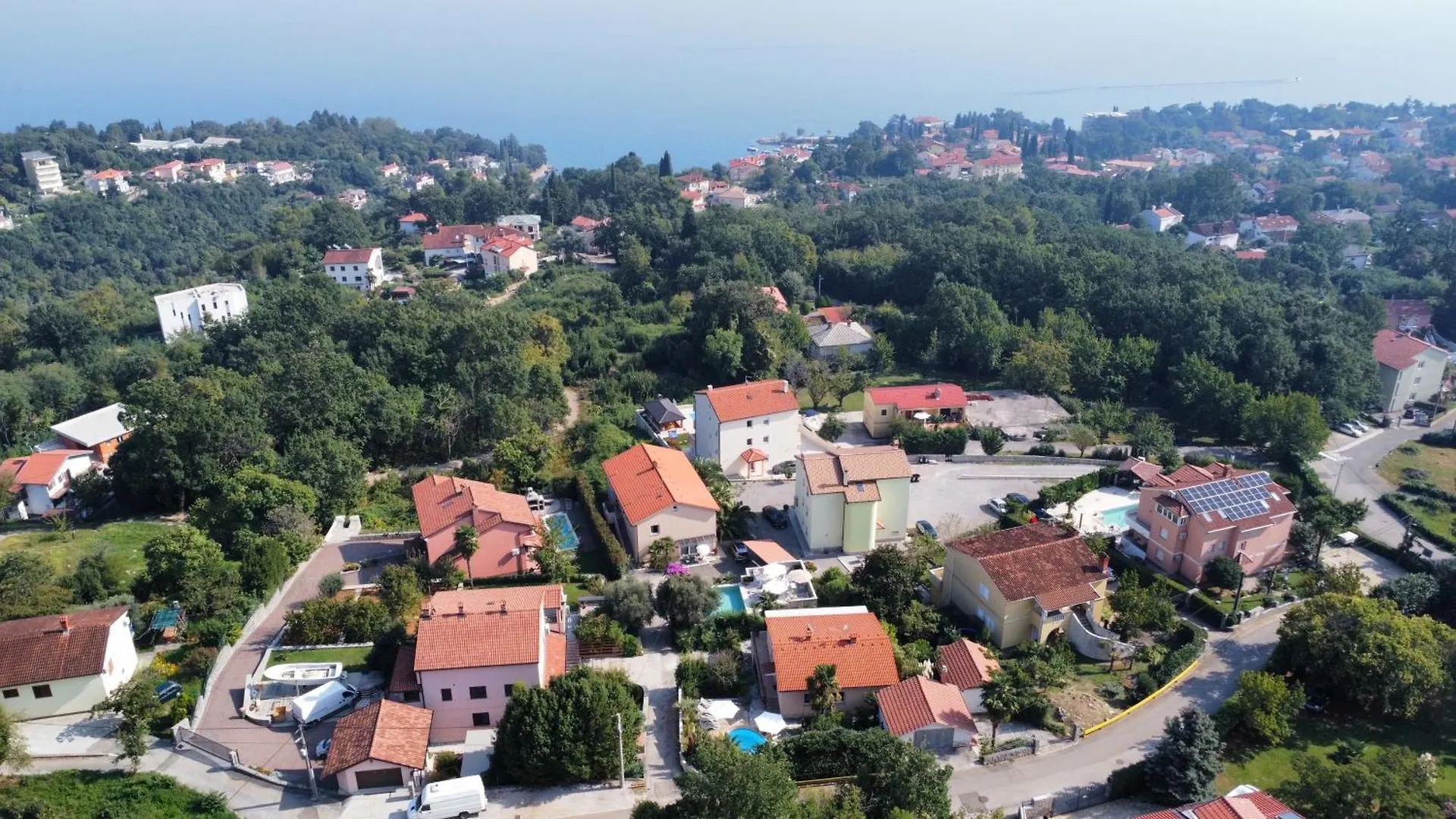 Grand Pool Apartments Ika-Opatija